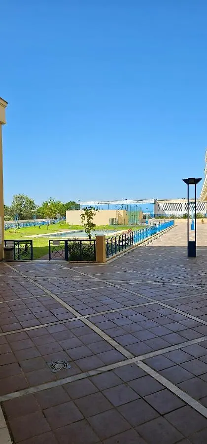Apto Lux Sevilla 0*, Sevilha